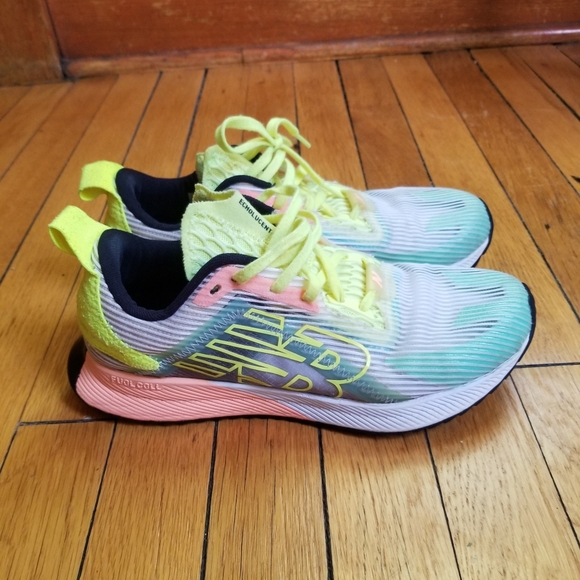 Women's New Balance FuelCell Echolucent size 7.5 white neon athletic sneakers - Picture 5 of 12